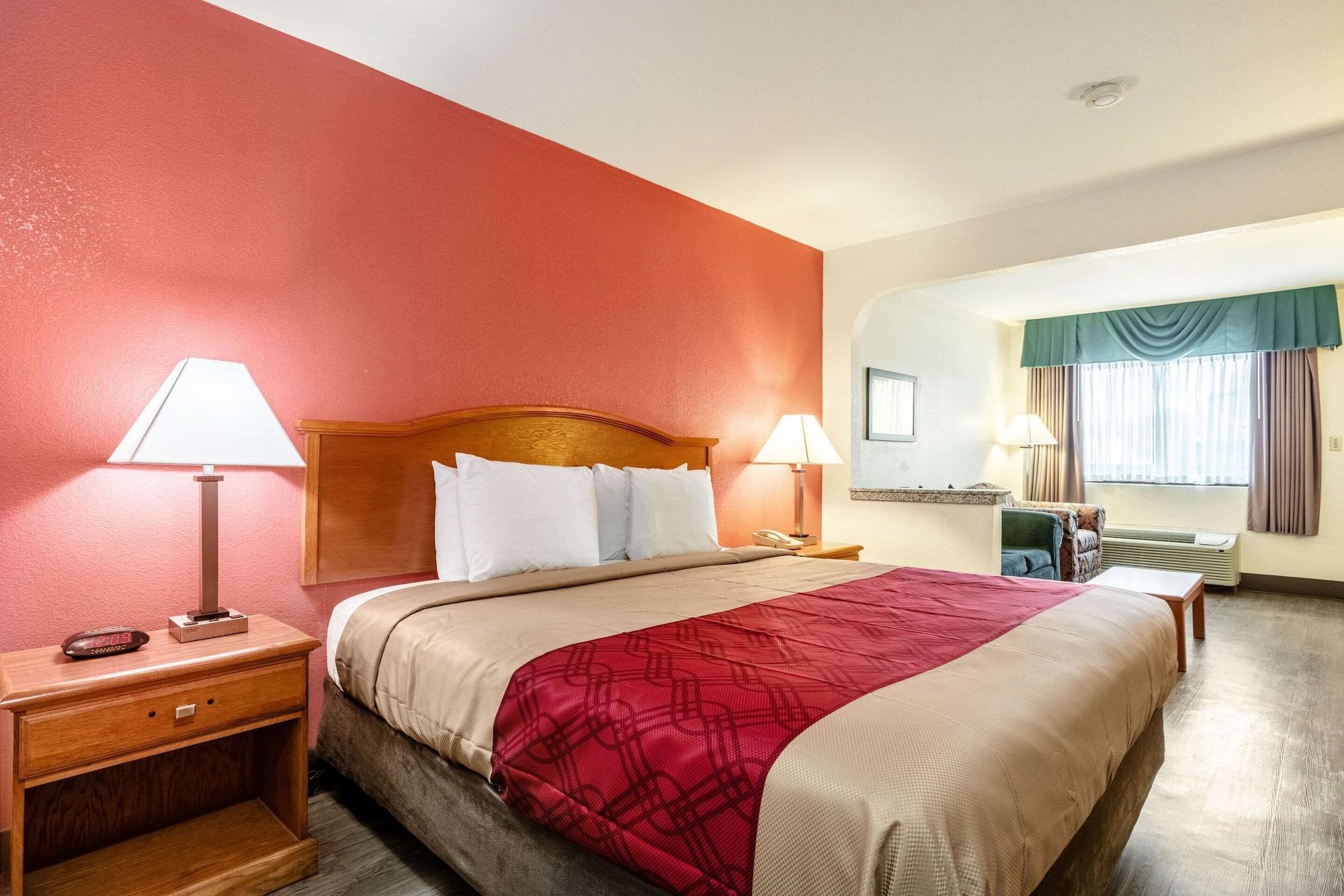 Econo Lodge Inn & Suites Memphis Exterior photo